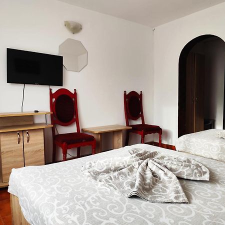 Hotel Orizont Suceava Extérieur photo