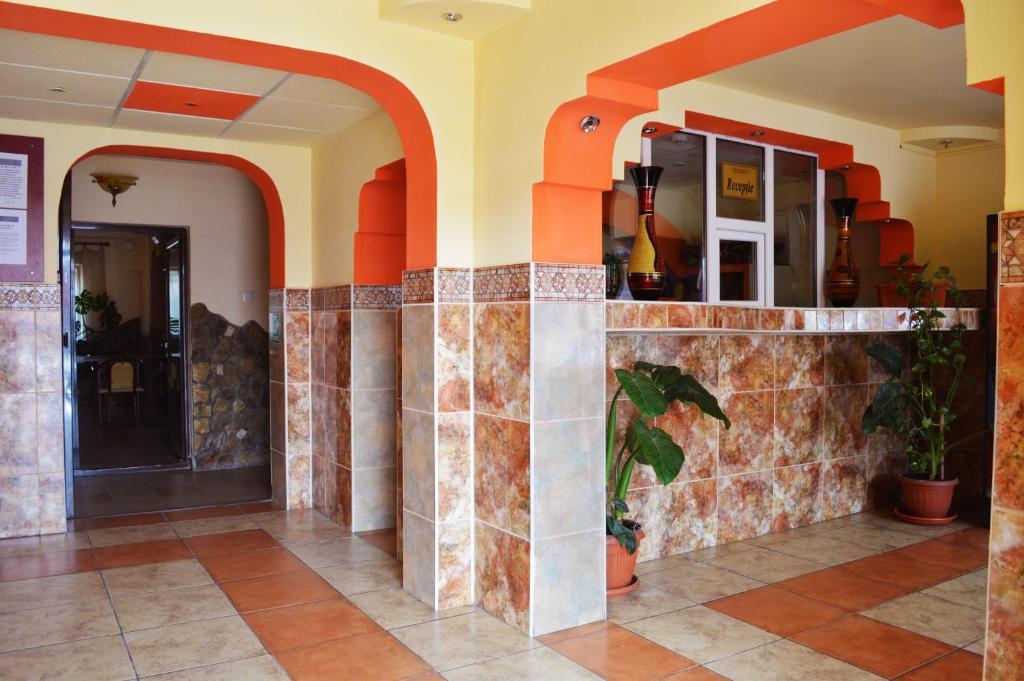 Hotel Orizont Suceava Extérieur photo